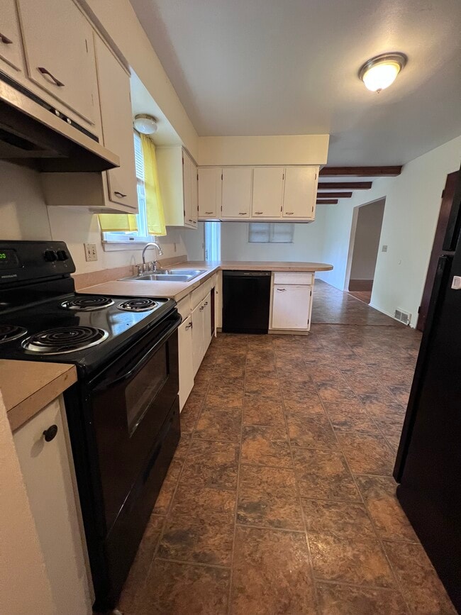 1985 N Harrison Rd in East Lansing, MI - Foto de edificio - Building Photo