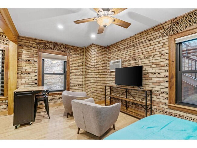 11 S 12th St in Minneapolis, MN - Building Photo - Building Photo