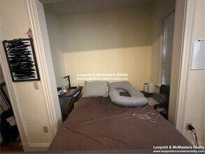 50 Queensberry St, Unit B in Boston, MA - Building Photo - Building Photo