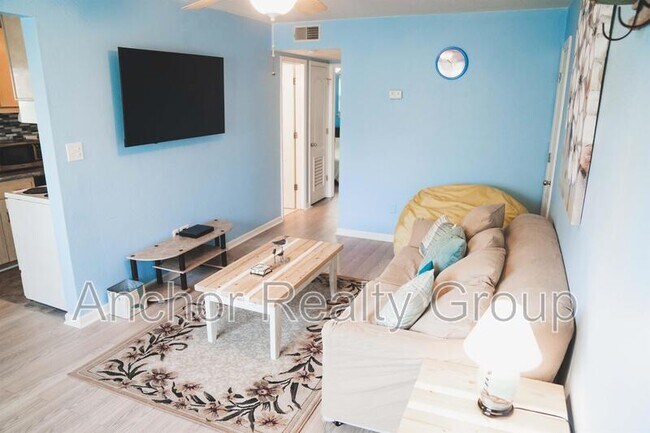 905 Leisure Square in Virginia Beach, VA - Building Photo - Building Photo