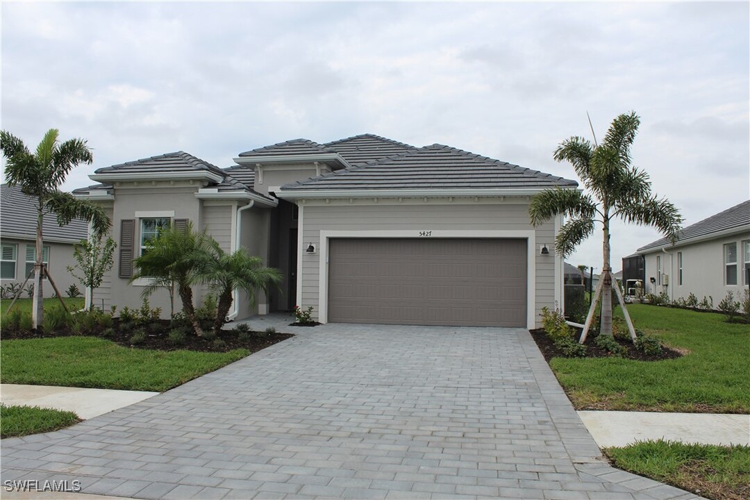 5427 Fancourt Links Wy in Ave Maria, FL - Building Photo