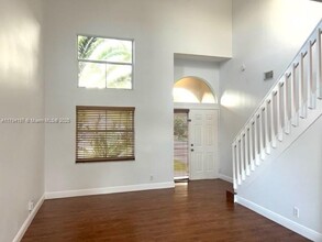 311 SW 100th Ave in Pembroke Pines, FL - Building Photo - Building Photo