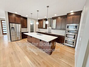 2784 S Trailwood Way in Boise, ID - Building Photo - Building Photo