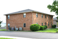 American Village Apartments in Lebanon, OH - Foto de edificio - Building Photo