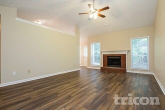 625 Corley Brook Way in Lawrenceville, GA - Building Photo - Building Photo