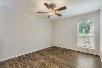 511 Greenlawn Blvd in Round Rock, TX - Building Photo - Building Photo