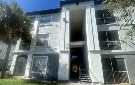 5807 Legacy Crescent Pl in Riverview, FL - Building Photo