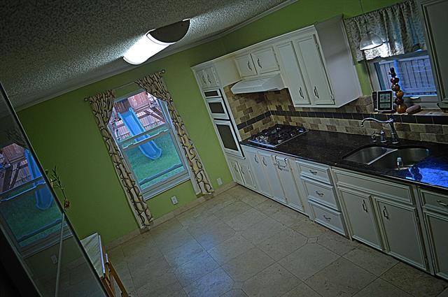 4802 W Mockingbird Ln in Dallas, TX - Building Photo - Building Photo