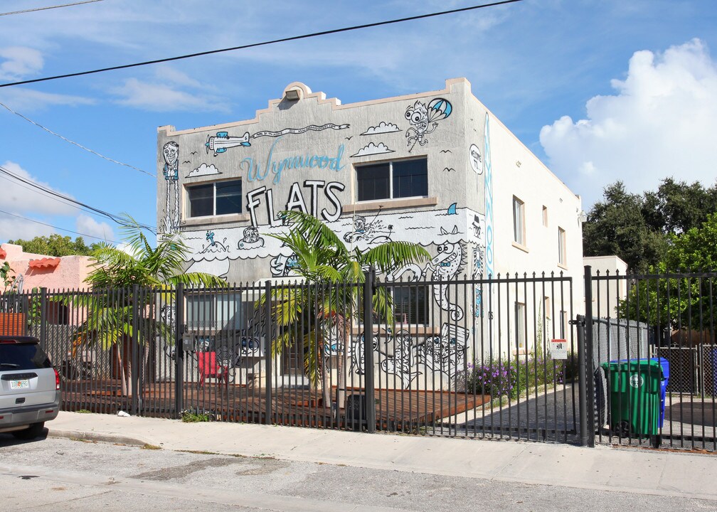 269 NW 30th St in Miami, FL - Building Photo
