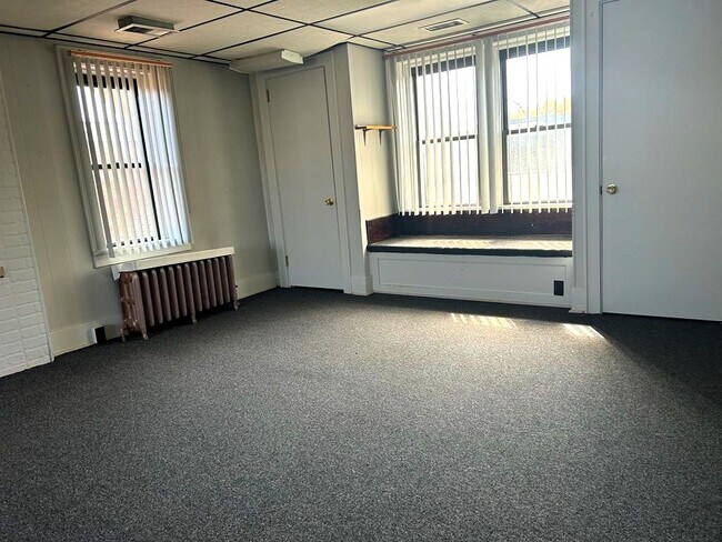 304 Hickman St, Unit 5 in Bridgeville, PA - Building Photo - Building Photo