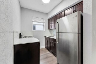 7334 Harding Ave in Miami Beach, FL - Building Photo - Building Photo