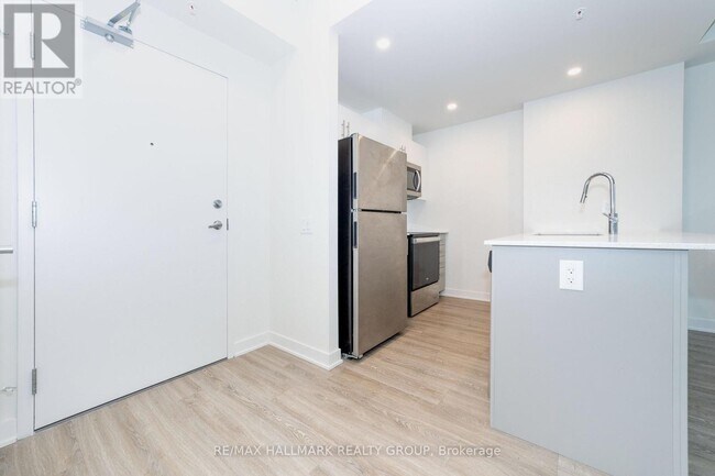 353 Gardner St in Ottawa, ON - Building Photo - Building Photo