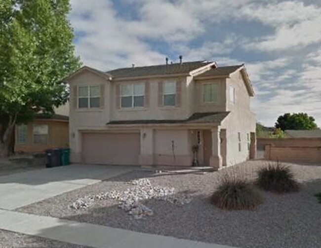 719 Pinon Meadows Dr NE