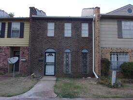 4792 James Kent Ct in Memphis, TN - Building Photo