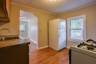 6198 Hillford Ave NE in Canton, OH - Building Photo - Building Photo
