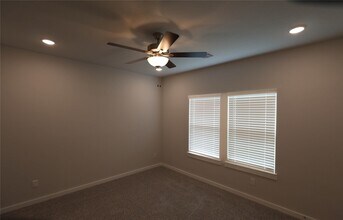 8603 Blueberry Ash St in Magnolia, TX - Foto de edificio - Building Photo