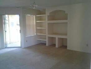 7270 Westpointe Blvd in Orlando, FL - Foto de edificio - Building Photo