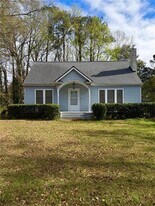 4781 Lavista Rd in Tucker, GA - Building Photo