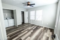 102 Marsden St photo'