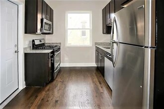 1437 W Carmen Ave in Chicago, IL - Foto de edificio - Building Photo