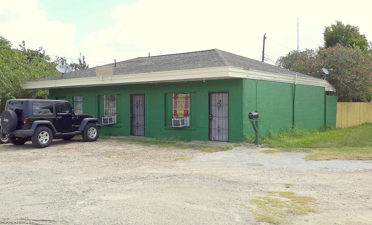 5504 Jensen Dr in Houston, TX - Foto de edificio