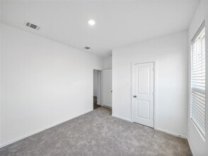 826 Ridgewood Clfs Ct in Willis, TX - Building Photo - Building Photo