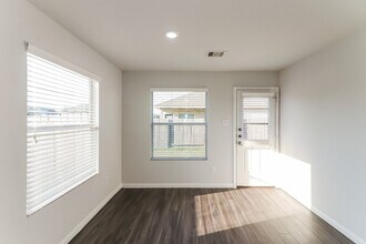 2622 Montecito Ln in Richmond, TX - Building Photo - Building Photo