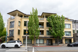 Salish Village Condominium in Kirkland, WA - Building Photo - Building Photo