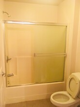 2235 W Lark Ave in Visalia, CA - Building Photo - Building Photo