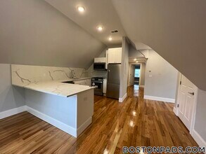 158 Morrison Ave, Unit 3 in Somerville, MA - Building Photo - Building Photo