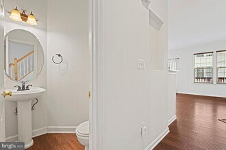 46223 Wales Terrace in Sterling, VA - Building Photo - Building Photo