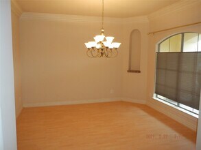 1903 Spring Cedar Ln in Houston, TX - Foto de edificio - Building Photo