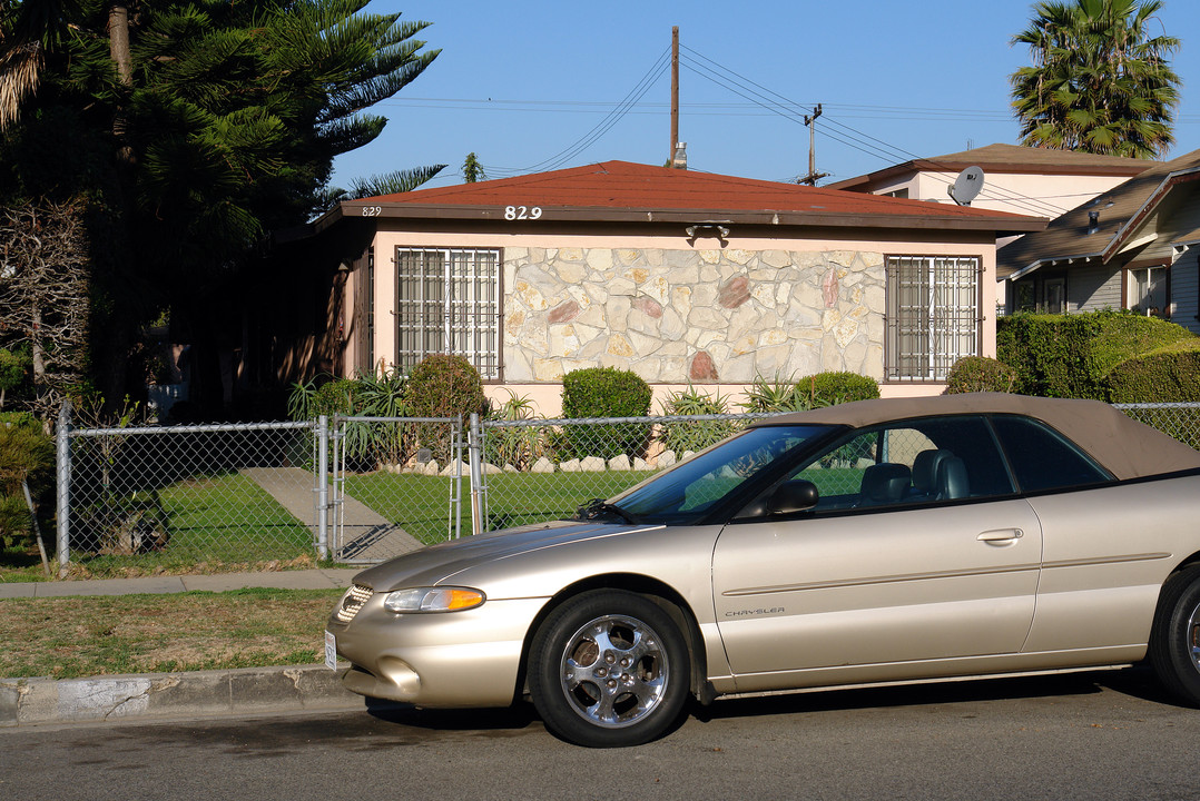 829 S Myrtle Ave in Inglewood, CA - Building Photo