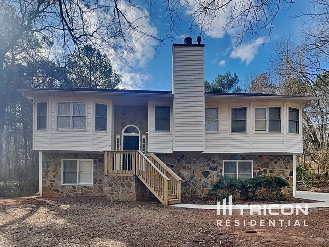 property at 1605 Windy Hill Pl SE