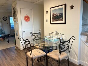 507 7th Ave, Unit 1 in Carnegie, PA - Building Photo - Building Photo