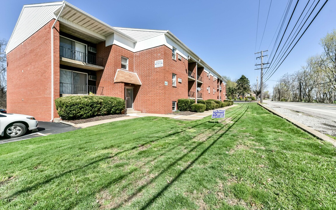 Greenview Apartments in Pittsburgh, PA - Foto de edificio