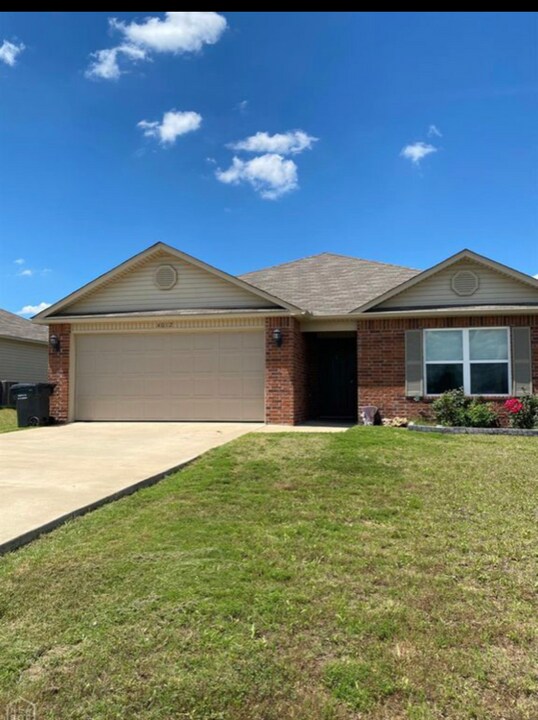 4012 Willow Pointe Dr in Jonesboro, AR - Building Photo