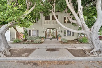 3rd St in Long Beach, CA - Building Photo - Building Photo