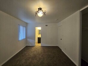 10609 Jimenez St in Los Angeles, CA - Building Photo - Building Photo