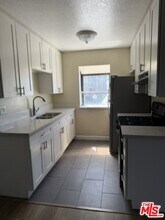 7504 Sepulveda Blvd in Los Angeles, CA - Building Photo - Building Photo