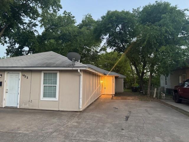 1435 W Hammond St in Fort Worth, TX - Building Photo