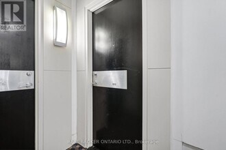 18 Yonge St in Toronto, ON - Building Photo - Building Photo