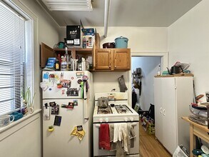 1913 W Larchmont Ave, Unit BG in Chicago, IL - Foto de edificio - Building Photo