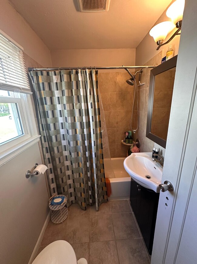 707 11th Ave NE in Rochester, MN - Building Photo - Building Photo