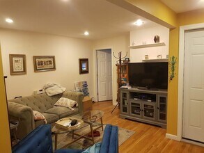 9 Leverett St in Brookline, MA - Building Photo - Building Photo