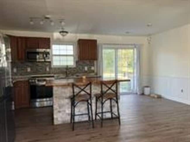 108 Mimosa Cir in Jacksonville, NC - Building Photo - Building Photo