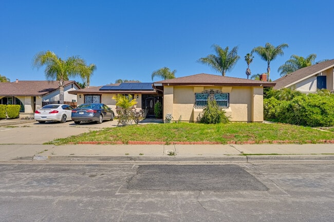 719 Mahogany Dr in El Cajon, CA - Building Photo - Building Photo