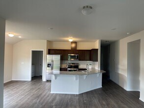 2995 W Azurite St in Fayetteville, AR - Foto de edificio - Building Photo