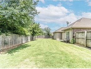4100 W Chantilly Dr in Fayetteville, AR - Building Photo - Building Photo