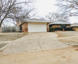 14100 Valley Forge Ln in Edmond, OK - Building Photo